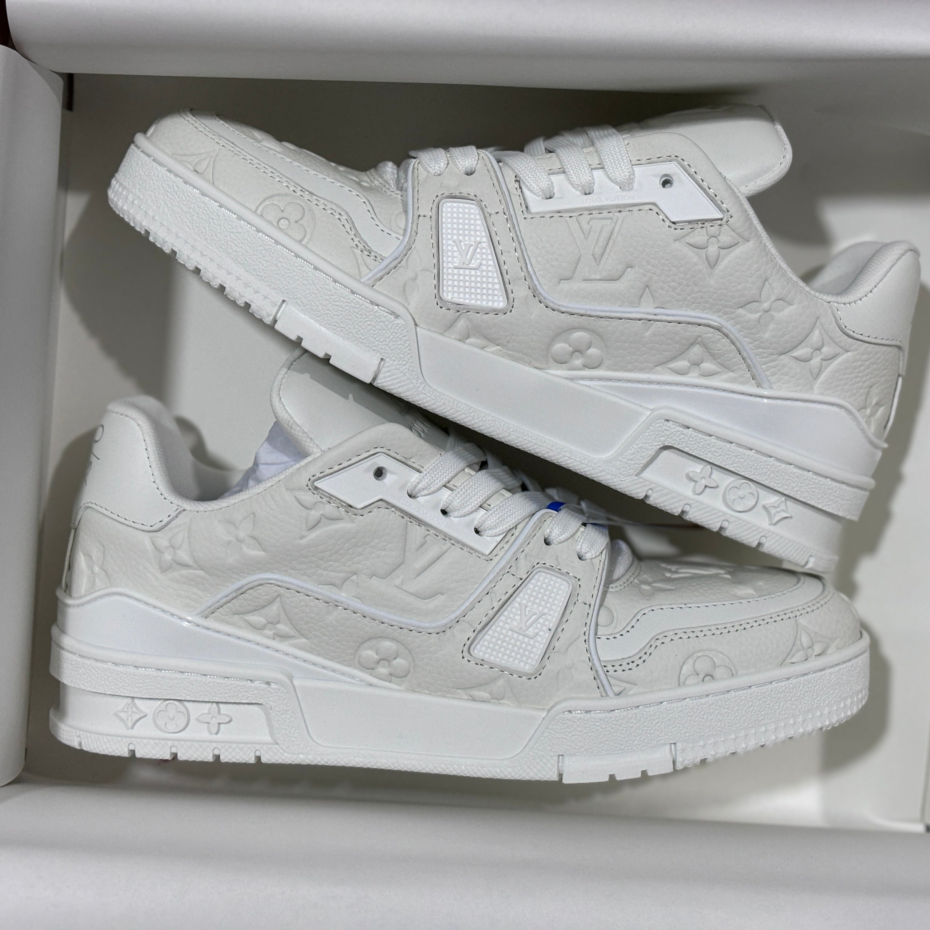 LOUIS VUITTON "TRIPLE WHITE" TRAINER