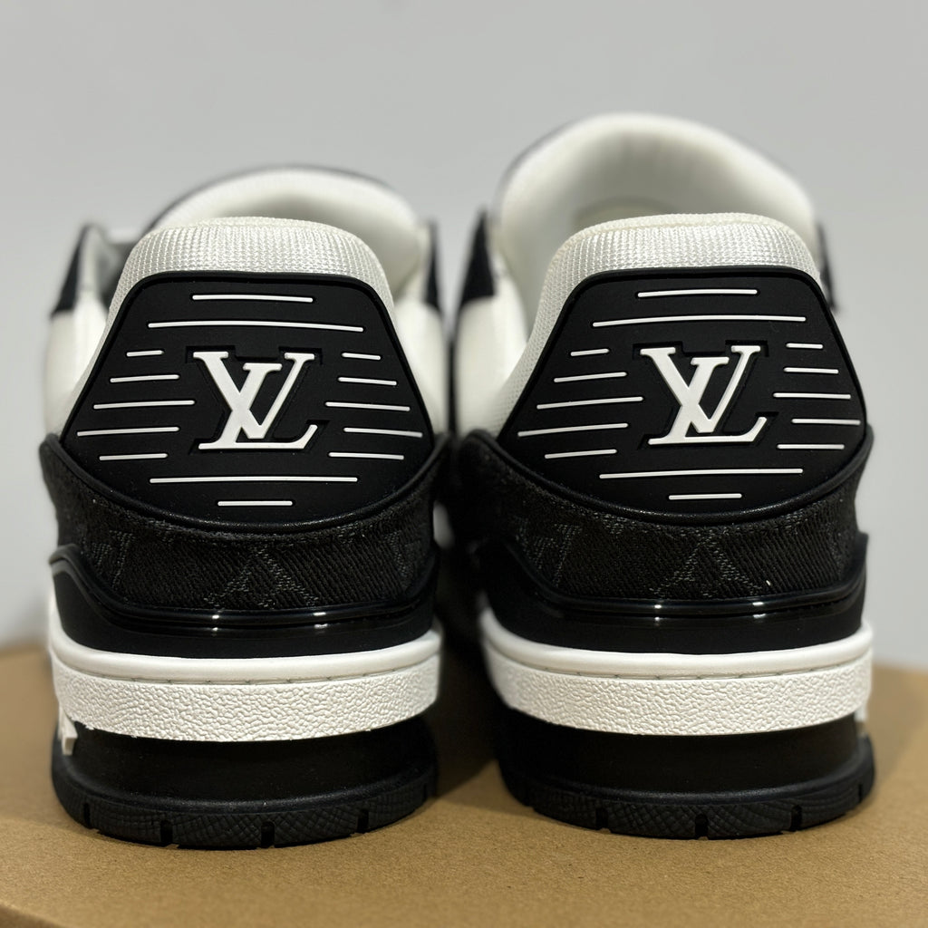 LOUIS VUITTON "WHITE PURE BLACK