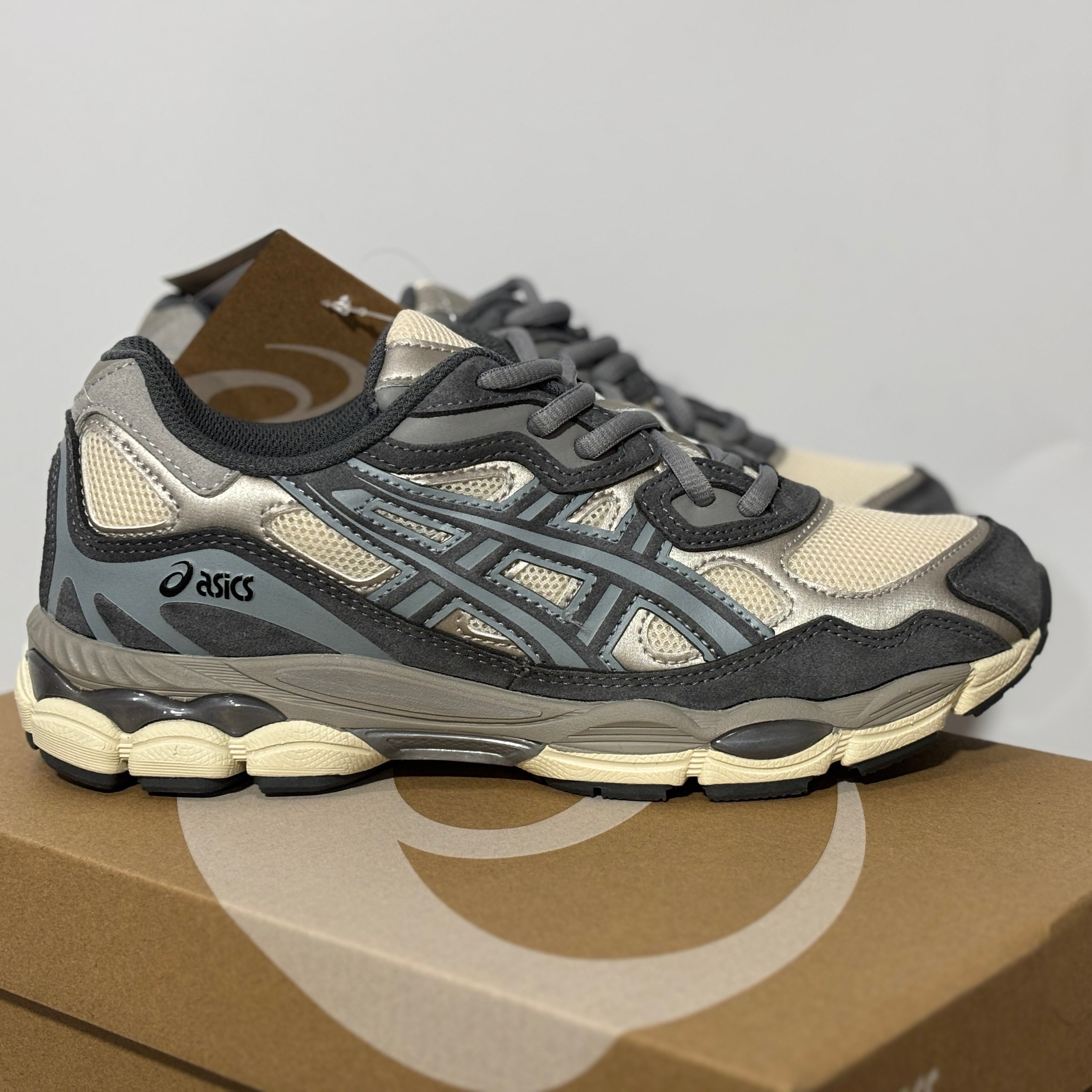 ASIC GEL NYC "CREAM GREY"